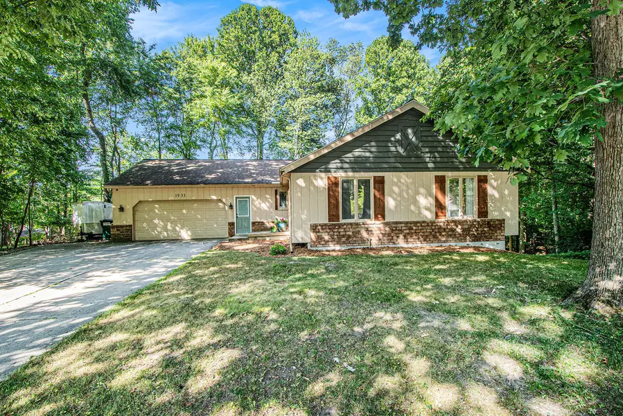 1933 Pinecroft SW Lane, Wyoming, MI 49519