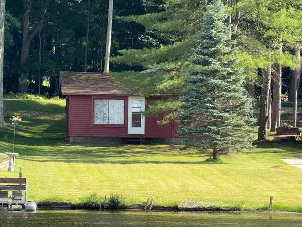Mecosta, MI 49332,11320 Oak Street