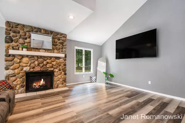 Allendale, MI 49401,10763 Black Cherry Drive