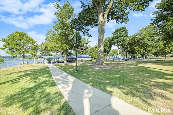 Fruitport, MI 49415,49 N Sixth Avenue