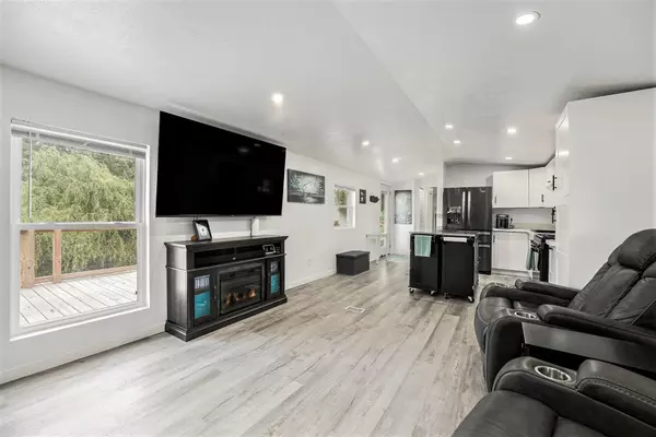 Lyons, MI 48851,403 Felch Street