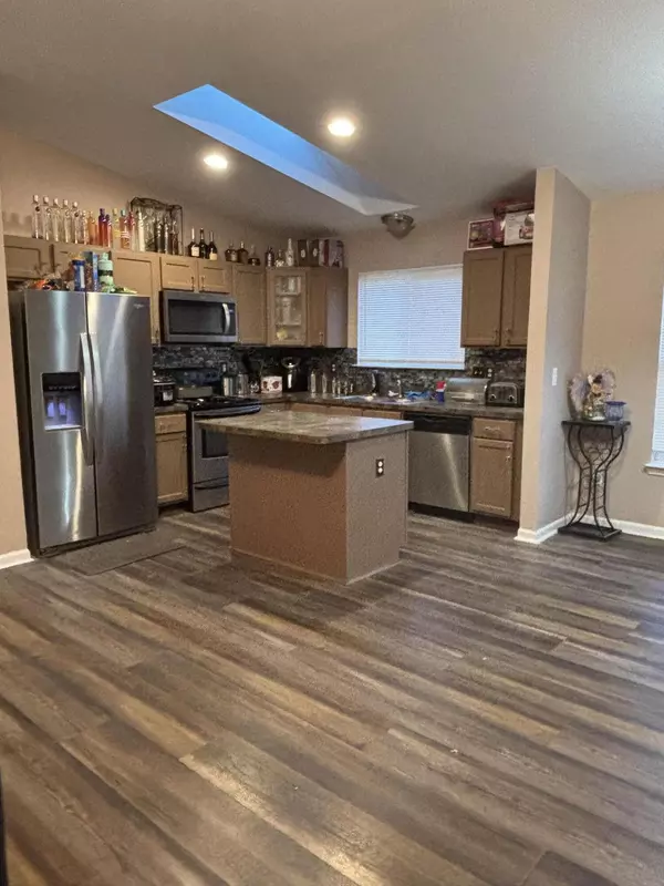 Van Buren Twp, MI 48111,13337 N Cumberland Drive #105