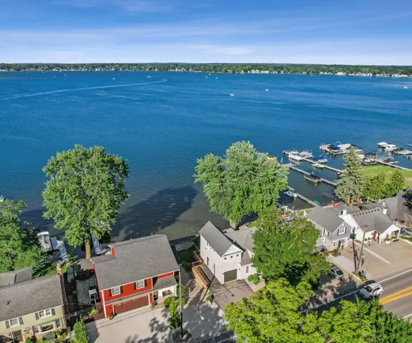 9638 Main Street, Whitmore Lake, MI 48189
