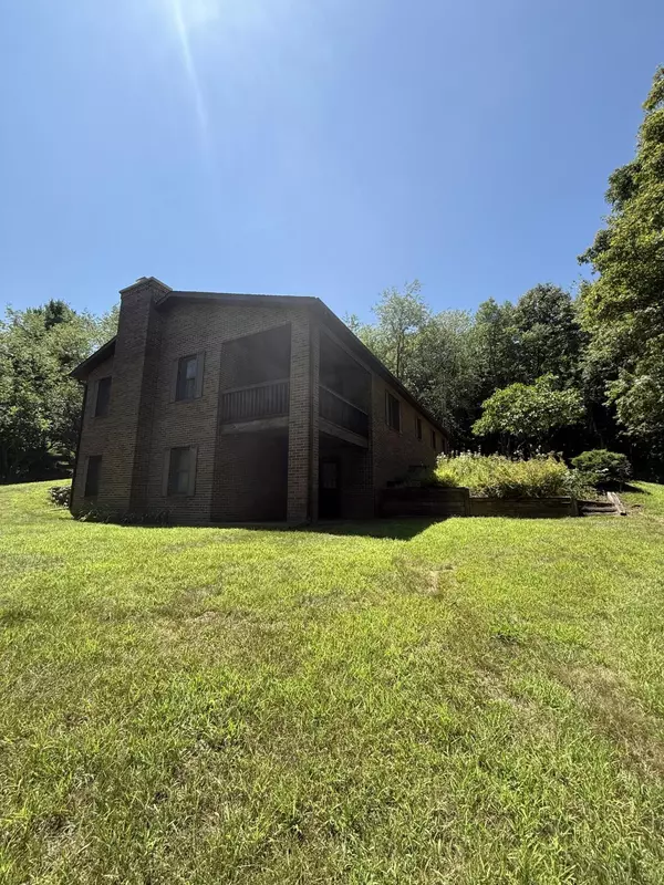 Hillsdale, MI 49242,2960 Half Moon Lake Road