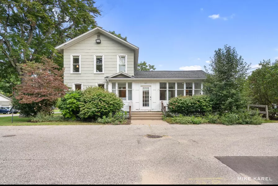 287 Howard Avenue, Holland, MI 49424