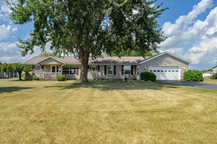 2196 W W Avenue, Schoolcraft, MI 49087