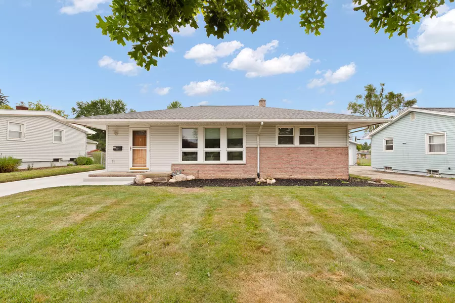 160 Canterbury Street, Adrian, MI 49221