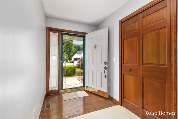 Holland, MI 49423,4612 Castle Court