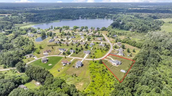 Pleasant Lake, MI 49272,5003 Erika Drive