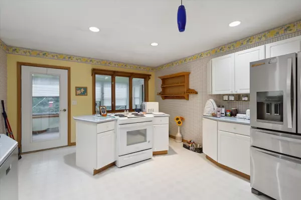 Ceresco, MI 49033,10660 D S Drive