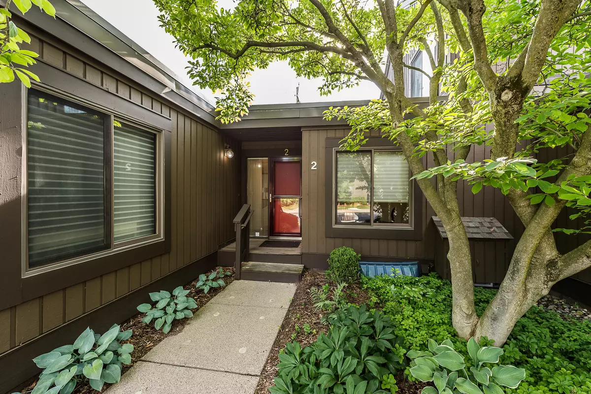 Ann Arbor, MI 48105,2 Haverhill Court