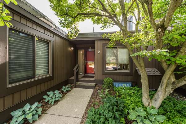2 Haverhill Court, Ann Arbor, MI 48105