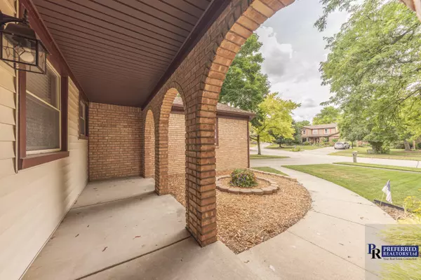 Plymouth, MI 48170,9650 Bobwhite Court