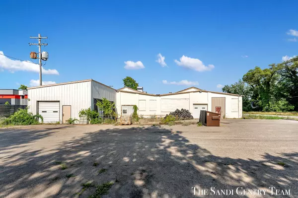 Grand Haven, MI 49417,745 Woodlawn Avenue