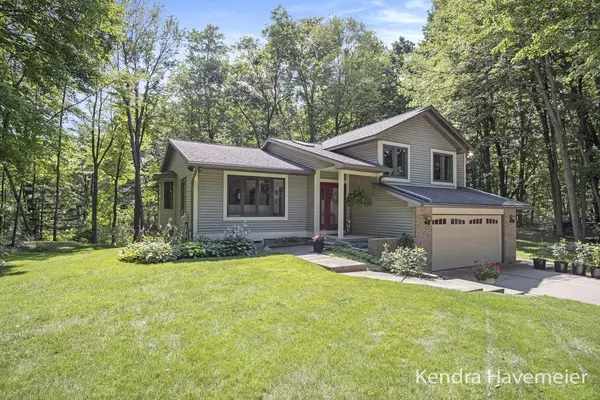 Rockford, MI 49341,8601 Winterforest NE Drive