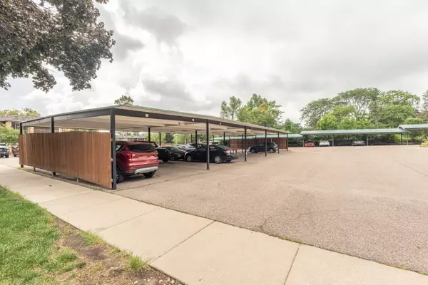 Ann Arbor, MI 48103,1235 S Maple Road #202