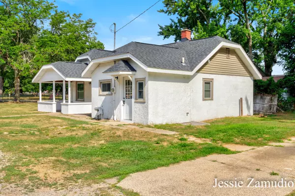 Grand Rapids, MI 49505,2202 Fuller fuller NE Avenue