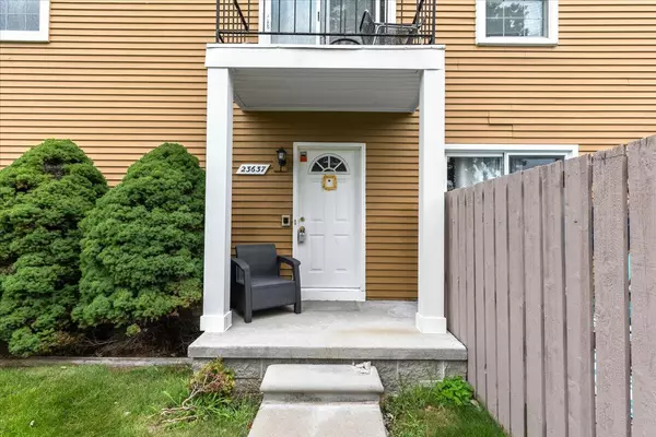 Novi, MI 48375,23637 N Rockledge