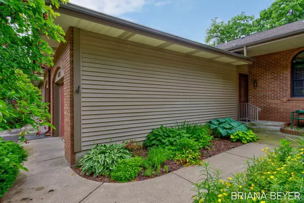 Holland, MI 49423,646 Spring Lane