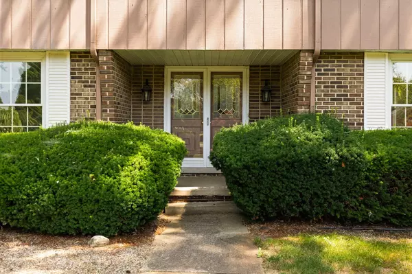 Saline, MI 48176,3540 Meadow Lane