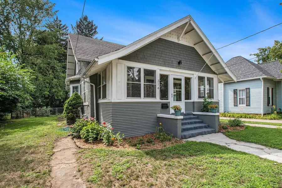 314 S Saint Joseph Avenue, Niles, MI 49120