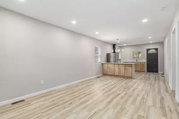 Muskegon, MI 49444,556 E Barney Avenue
