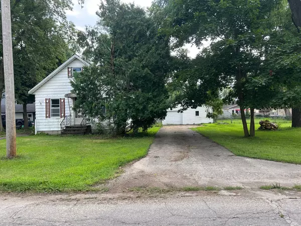 323 Grand Street, Michigan Center, MI 49254