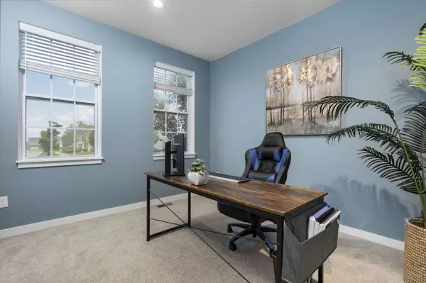 Ann Arbor, MI 48103,6337 S Trailwoods Drive