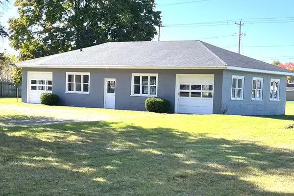 Three Rivers, MI 49093,106 N Erie Street