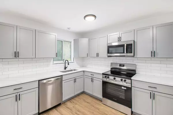 Lansing, MI 48911,2539 Renfrew Way