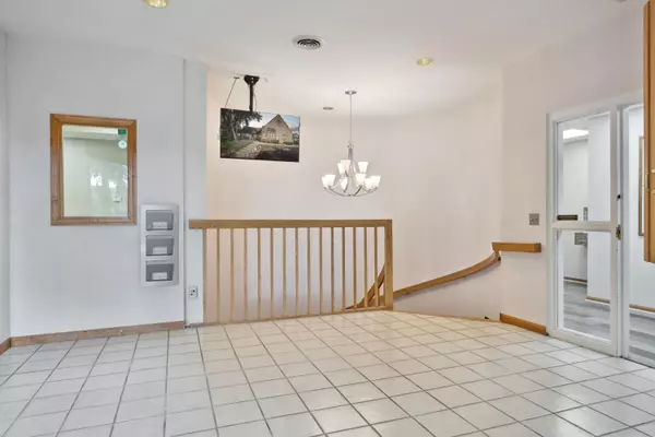 Milford, MI 48381,1181 N Milford Road