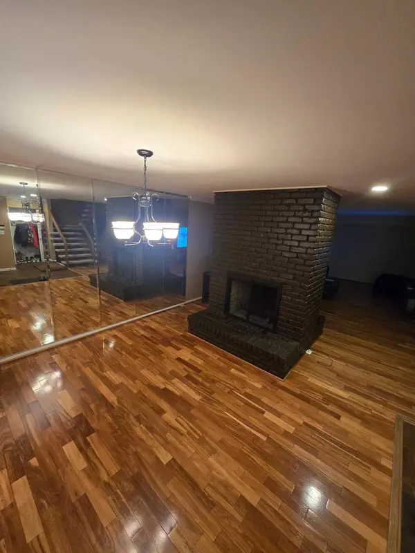 West Bloomfield, MI 48322,7411 Pebble Point