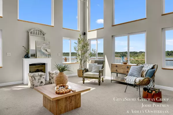 Greenville, MI 48838,11725 Wabasis Lake NE Drive