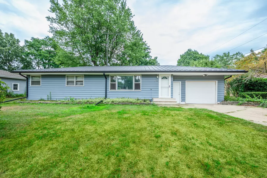 2705 Oakwood Lane, St. Joseph, MI 49085