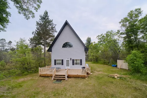 1234 Husiar Road, Wellston, MI 49689