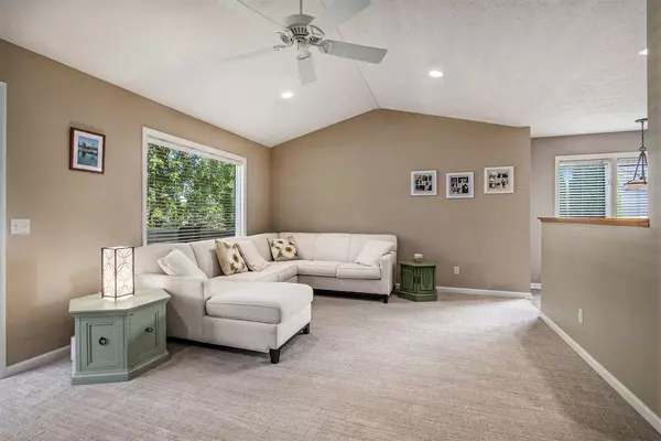 Hudsonville, MI 49426,6137 Gleneagle Highlands Drive