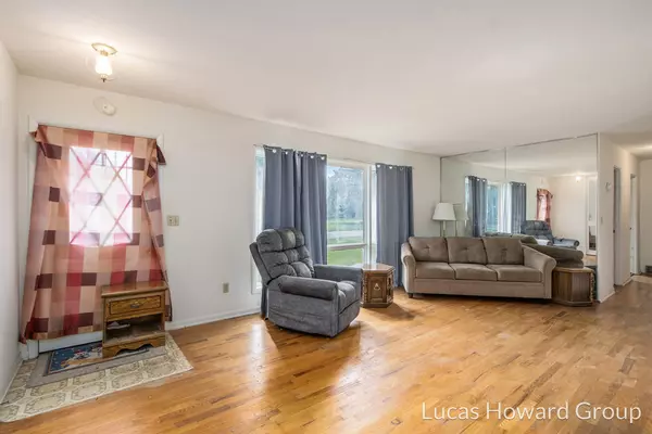 Sturgis, MI 49091,908 Meadowlane Drive