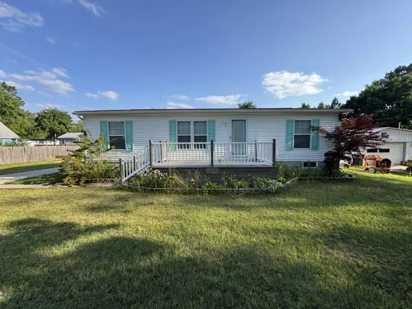 Newaygo, MI 49337,8160 E Ray Drive