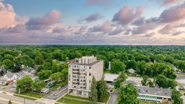 Jackson, MI 49201,715 W Michigan Avenue #809