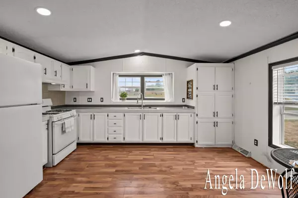 Walker, MI 49534,4676 Gardens NW Boulevard
