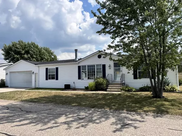 Zeeland, MI 49464,8592 Eagle Street