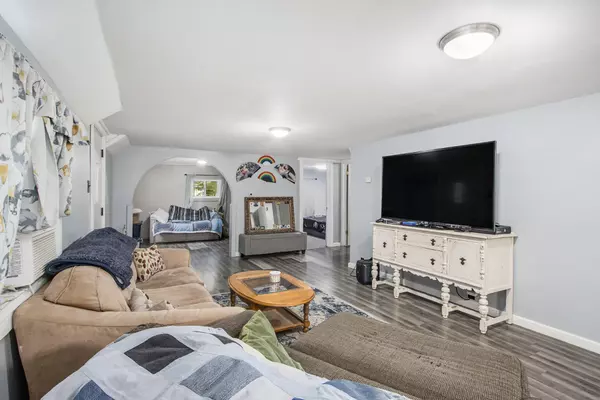 Athens, MI 49011,113 N Clark Street