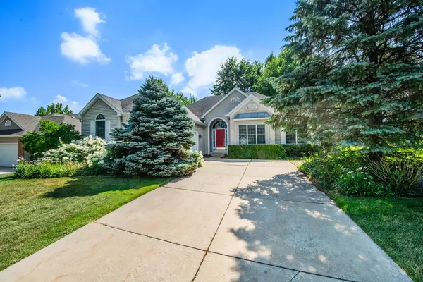 988 Windshire SE Court, Grand Rapids, MI 49546