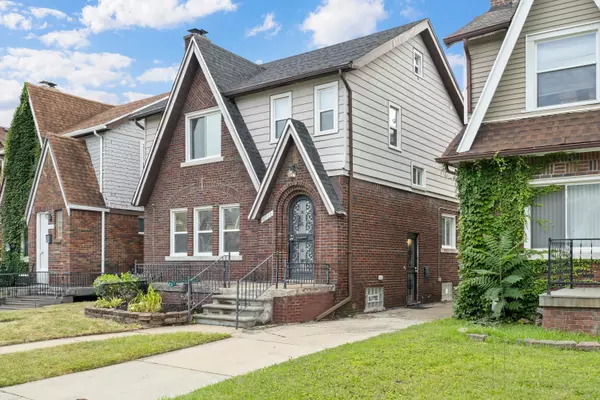 Detroit, MI 48221,16569 Muirland Street