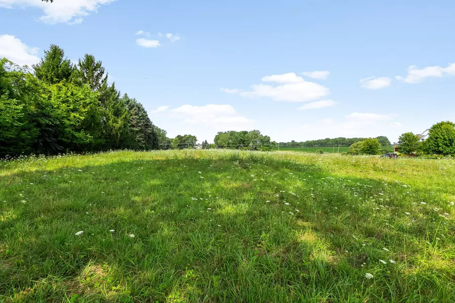 1740 Fox Ridge Trail, St. Joseph, MI 49085