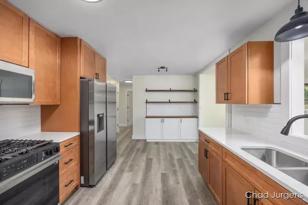 Lowell, MI 49331,1702 Woodgate SE Drive