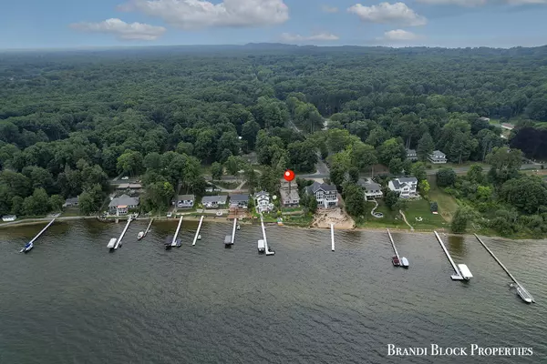 Whitehall, MI 49461,6196 S Shore Drive