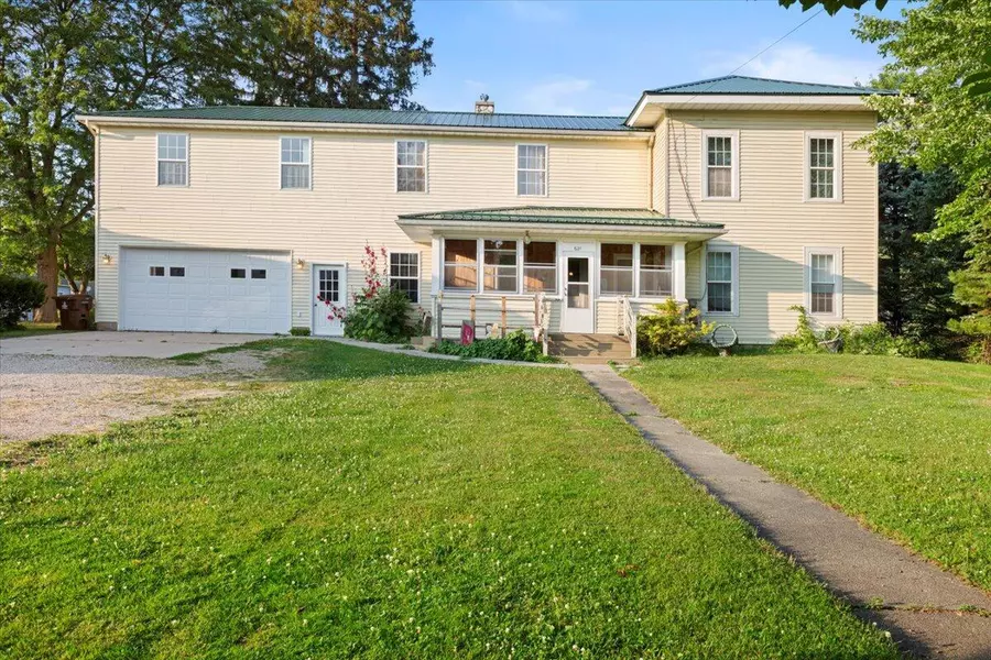 621 S Lincoln Avenue, Lakeview, MI 48850