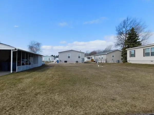 Arcadia, MI 49613,3327 Mariners Lane #14