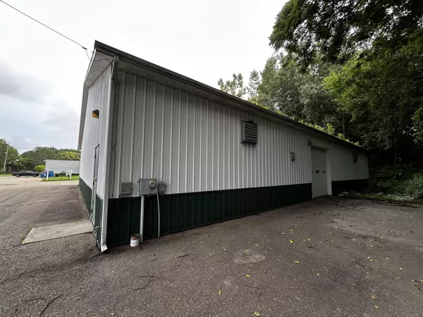 Kalamazoo, MI 49004,1620 Riverview Drive
